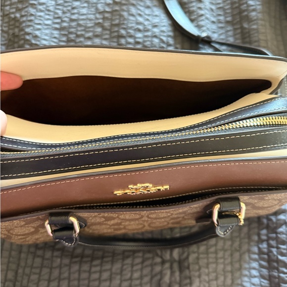 LIKE NEW!!! Coach Tan/Brown Signature Satchel with Black Trim - Picture 9 of 9